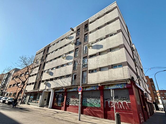 Piso en venta en Puente de Vallecas, San Diego de 2 habitaciones