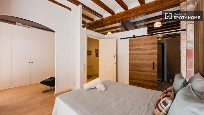 Piso en alquiler en Ciutat Vella, Sant Pere Sta Caterina i la Ribera de 2 habitaciones
