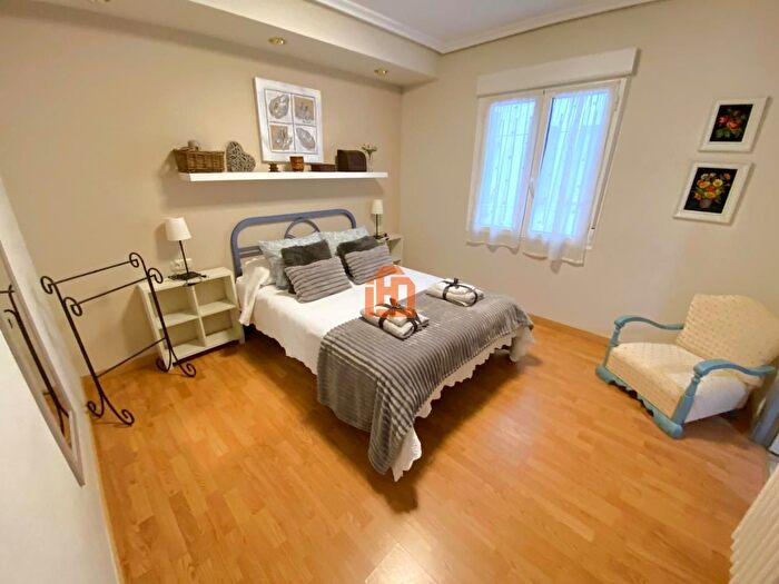 Casas en venta y pisos alquiler - 2