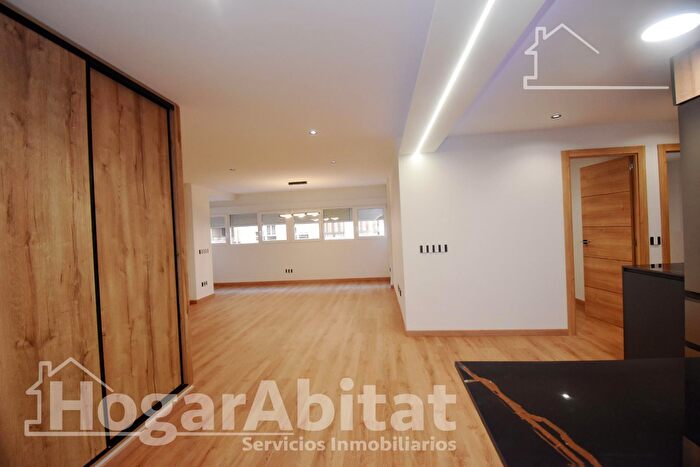 Casas en venta y pisos alquiler - 2