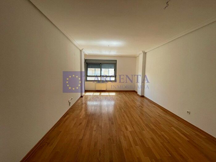 Piso en alquiler en Centro, Cáceres Capital de 4 habitaciones