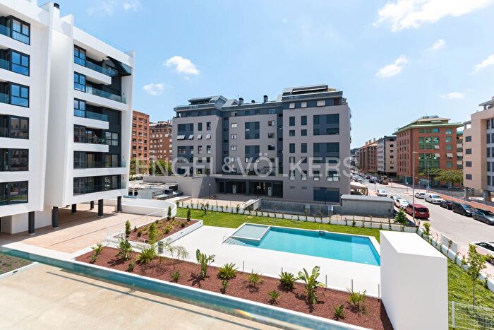 Casas en venta y pisos alquiler - 1