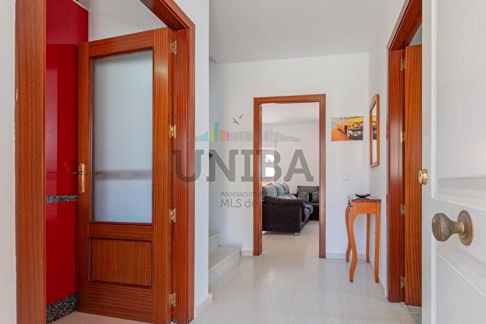 Casas en venta y pisos alquiler - 3