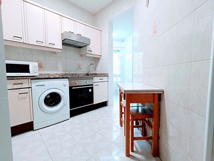 Casas en venta y pisos alquiler - 2