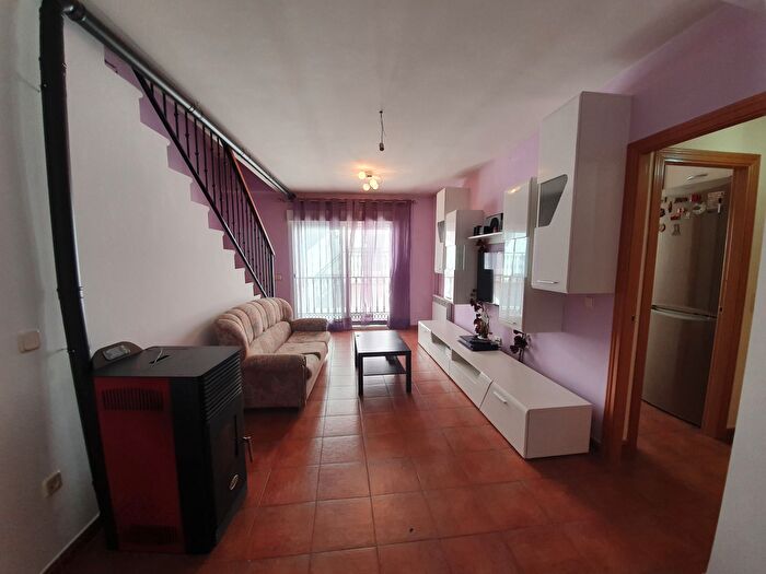 Piso en venta en Corpa, Madrid de 3 habitaciones