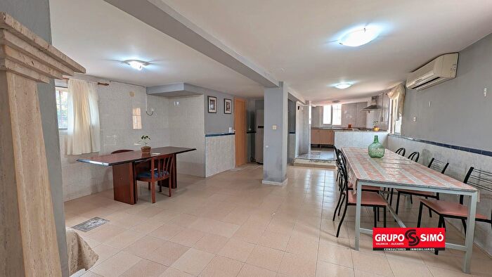 Casa en venta en Poligono Mas del Jutge, Torrent de 4 habitaciones