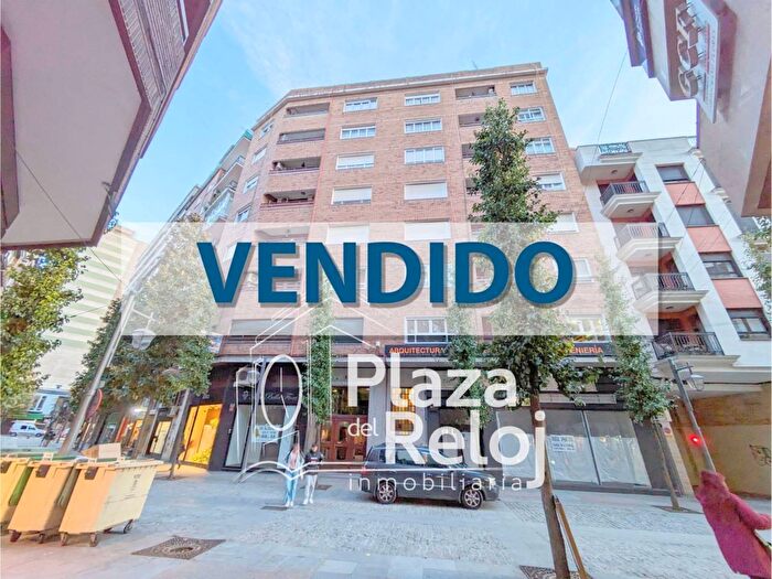Casas en venta y pisos alquiler - 1