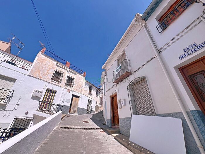 Casas en venta y pisos alquiler - 2