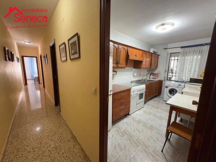 Casas en venta y pisos alquiler - 2