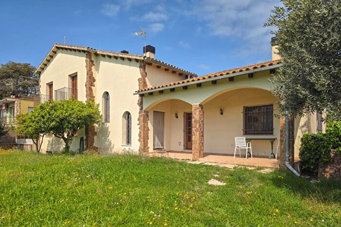 Casa en venta en Sant Pere Pescador, Girona de 6 habitaciones