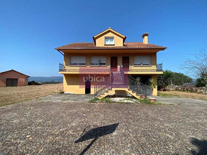 Casa en venta en O Porriño, Pontevedra de 3 habitaciones