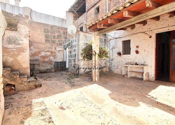 Casas en venta y pisos alquiler - 3