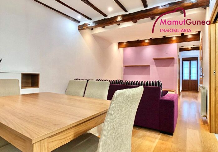 Casas en venta y pisos alquiler - 2