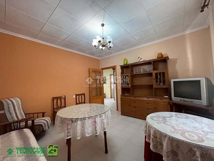 Casas en venta y pisos alquiler - 3