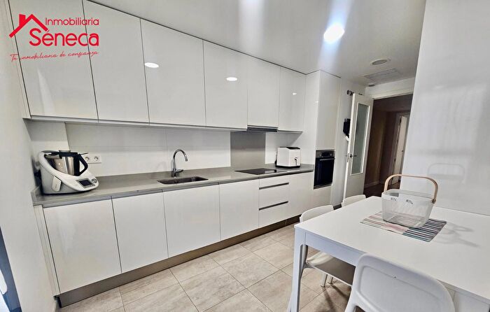 Piso en venta en PonienteSur, Ciudad Jardín Zoco de 3 habitaciones
