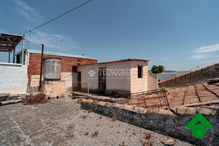 Casa en venta en Valderrubio, Granada