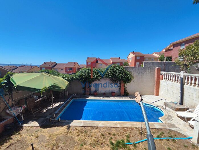 Casas en venta y pisos alquiler - 2