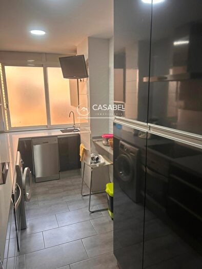 Casas en venta y pisos alquiler - 3
