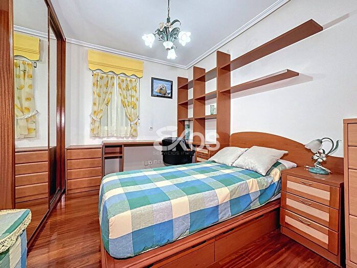 Casas en venta y pisos alquiler - 3
