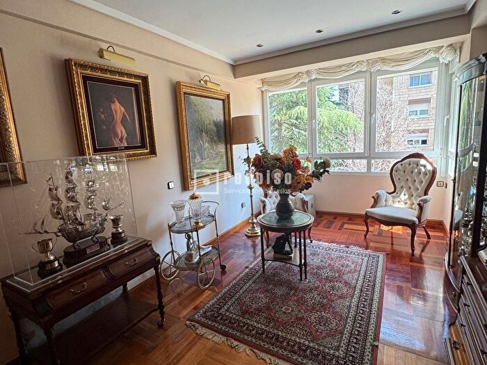 Casas en venta y pisos alquiler - 1