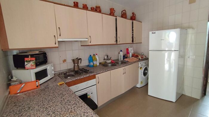 Casas en venta y pisos alquiler - 2