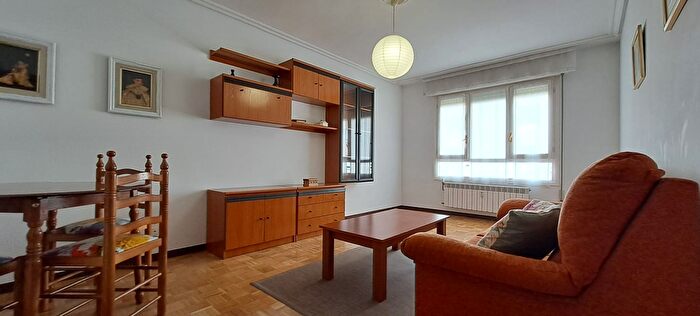 Casas en venta y pisos alquiler - 1