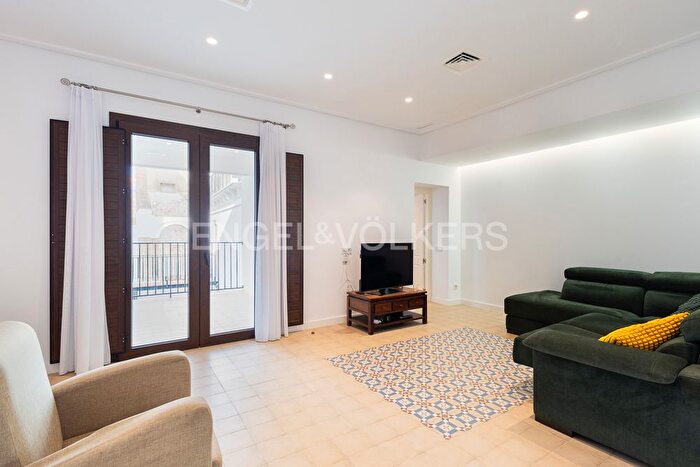 Casas en venta y pisos alquiler - 2