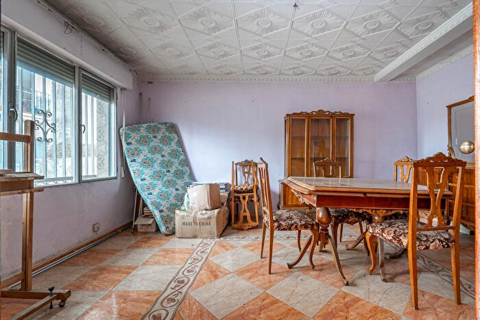 Casas en venta y pisos alquiler - 2