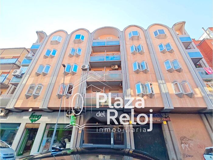 Casas en venta y pisos alquiler - 1