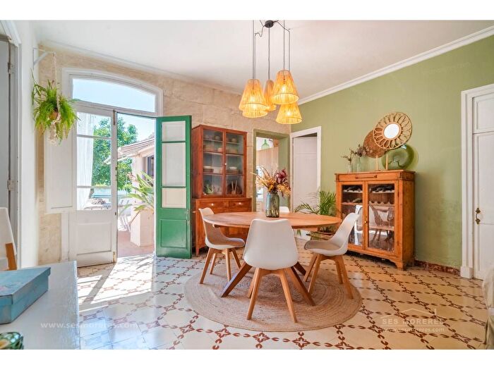 Casas en venta y pisos alquiler - 1