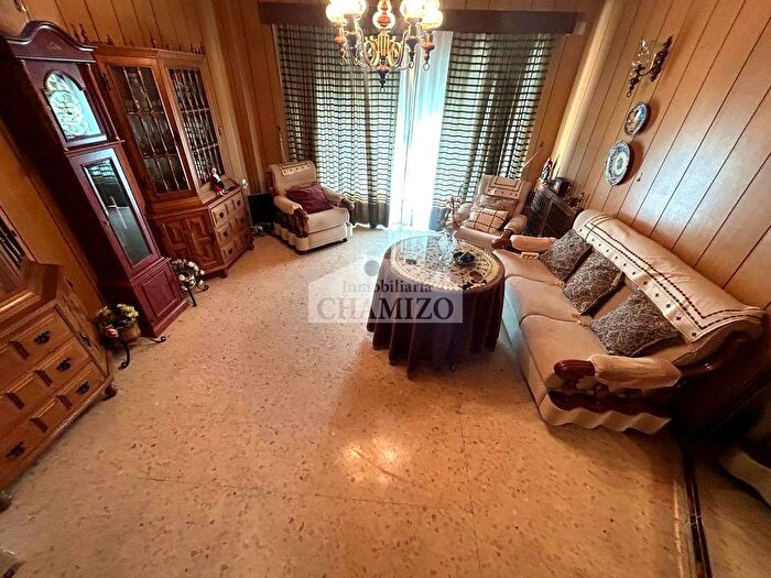 Casas en venta y pisos alquiler - 2