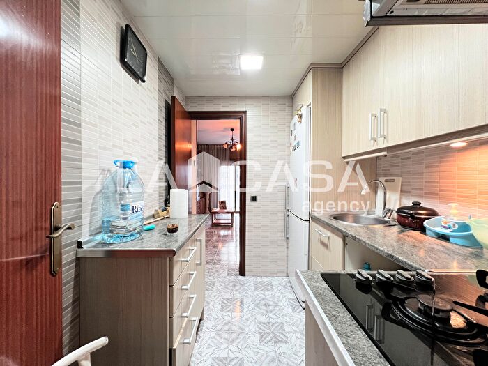 Casas en venta y pisos alquiler - 3