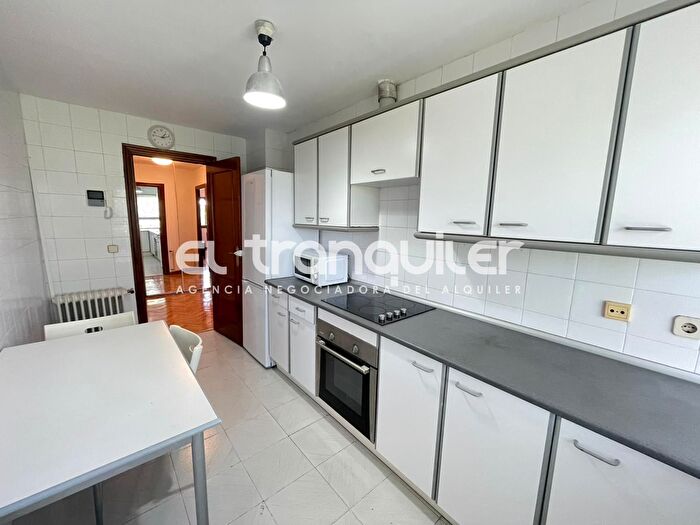 Casas en venta y pisos alquiler - 3