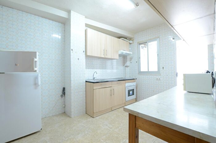 Casas en venta y pisos alquiler - 2