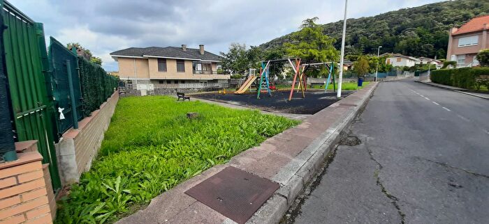 Casas en venta y pisos alquiler - 2