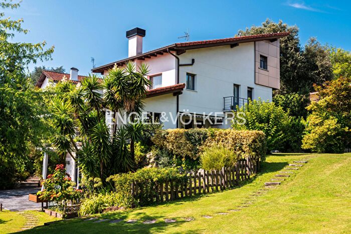 Casas en venta y pisos alquiler - 2