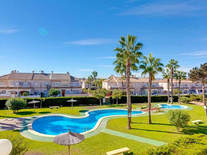 Casa en venta en Nueva Torrevieja Aguas Nuevas, Aguas Nuevas de 2 habitaciones