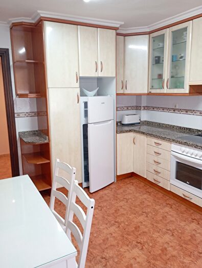 Casas en venta y pisos alquiler - 3
