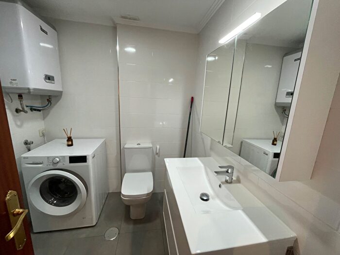 Casas en venta y pisos alquiler - 2
