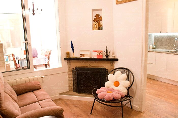 Casas en venta y pisos alquiler - 1