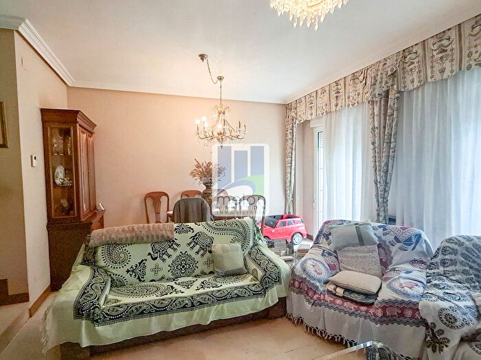 Casas en venta y pisos alquiler - 2