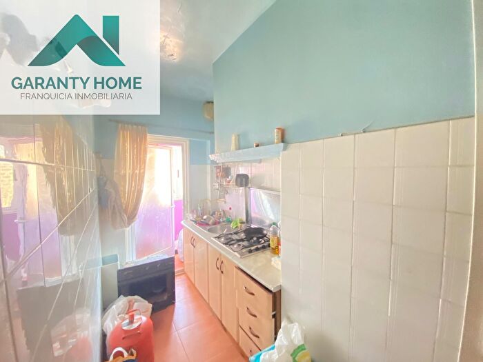 Casas en venta y pisos alquiler - 2