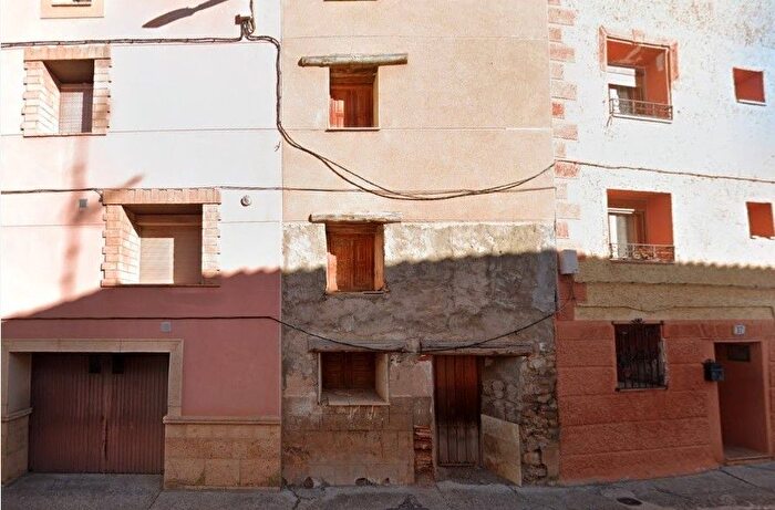 Casas en venta y pisos alquiler - 1
