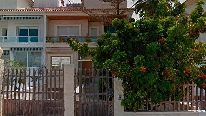 Casas en venta y pisos alquiler - 2