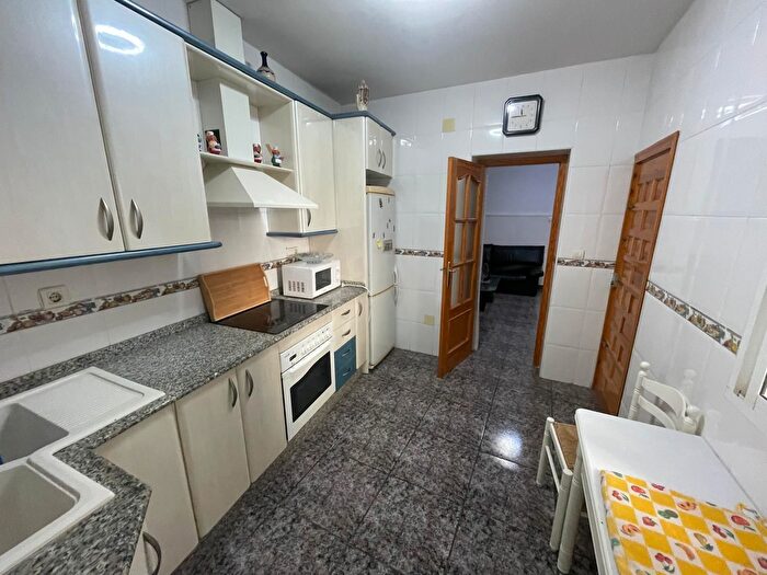 Casas en venta y pisos alquiler - 2