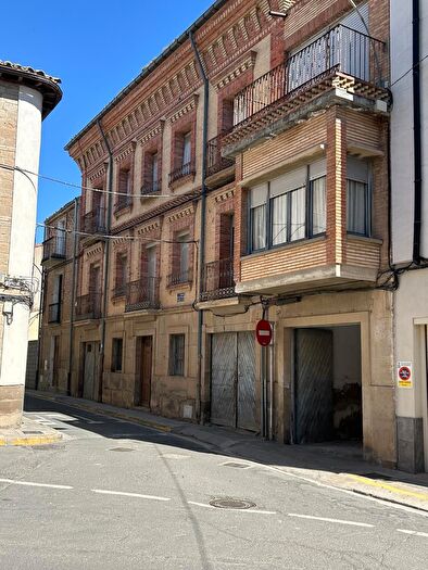 Casa en venta en Murchante, Navarra de 10 habitaciones