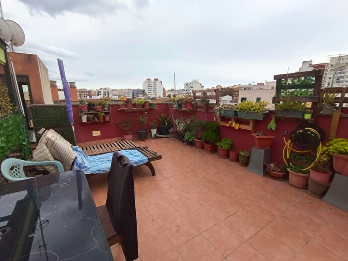 Piso en venta en Llevant, Els Hostalets de 2 habitaciones