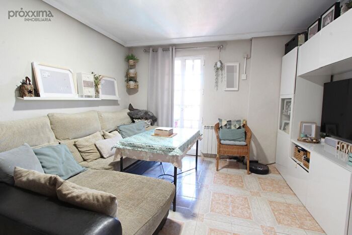 Casas en venta y pisos alquiler - 2