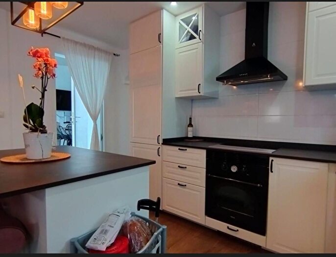 Casas en venta y pisos alquiler - 2