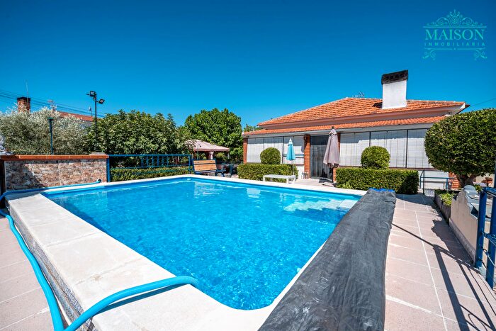 Casa en venta en Galápagos, Guadalajara de 3 habitaciones
